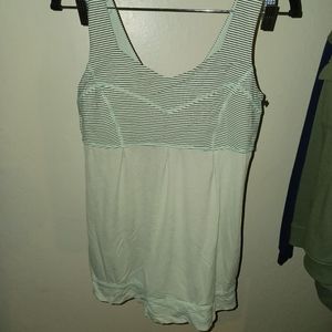 Lululemon top